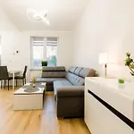 Ac1 شقة أولشتين